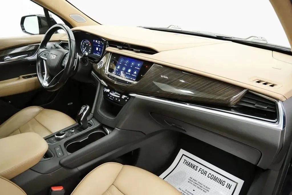 Used 2023 Cadillac XT6 Sport w/ Platinum Package image 17