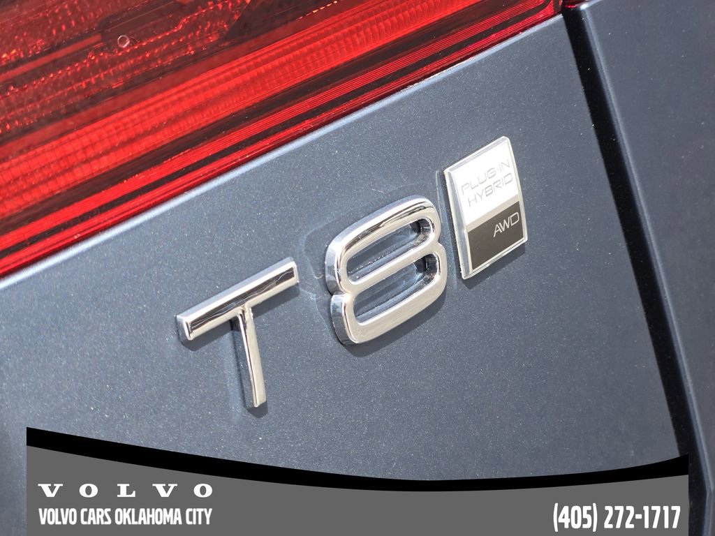 New 2026 Volvo XC60 T8 Ultra w/ Protection Package Premier image 9