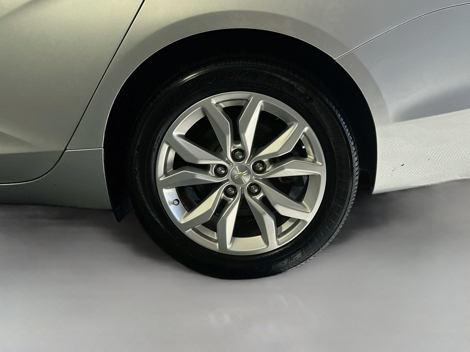 Used 2017 Chevrolet Impala LT FWD image 27