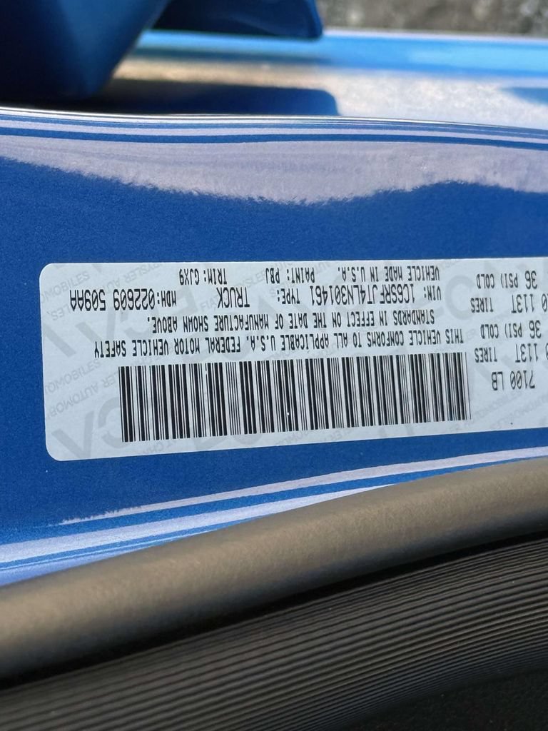 Used 2020 RAM 1500 Laramie w/ Sport Appearance Package AWD/4WD image 31
