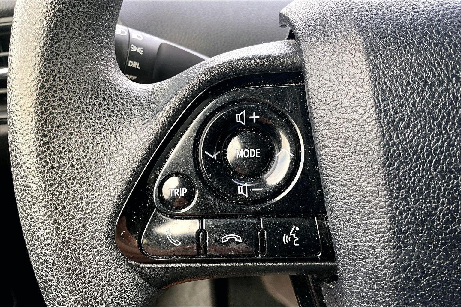Used 2019 Toyota Prius LE FWD image 16