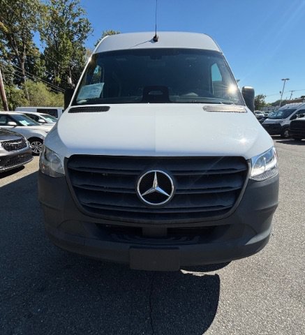 Used 2025 Mercedes-Benz Sprinter 2500 image 6