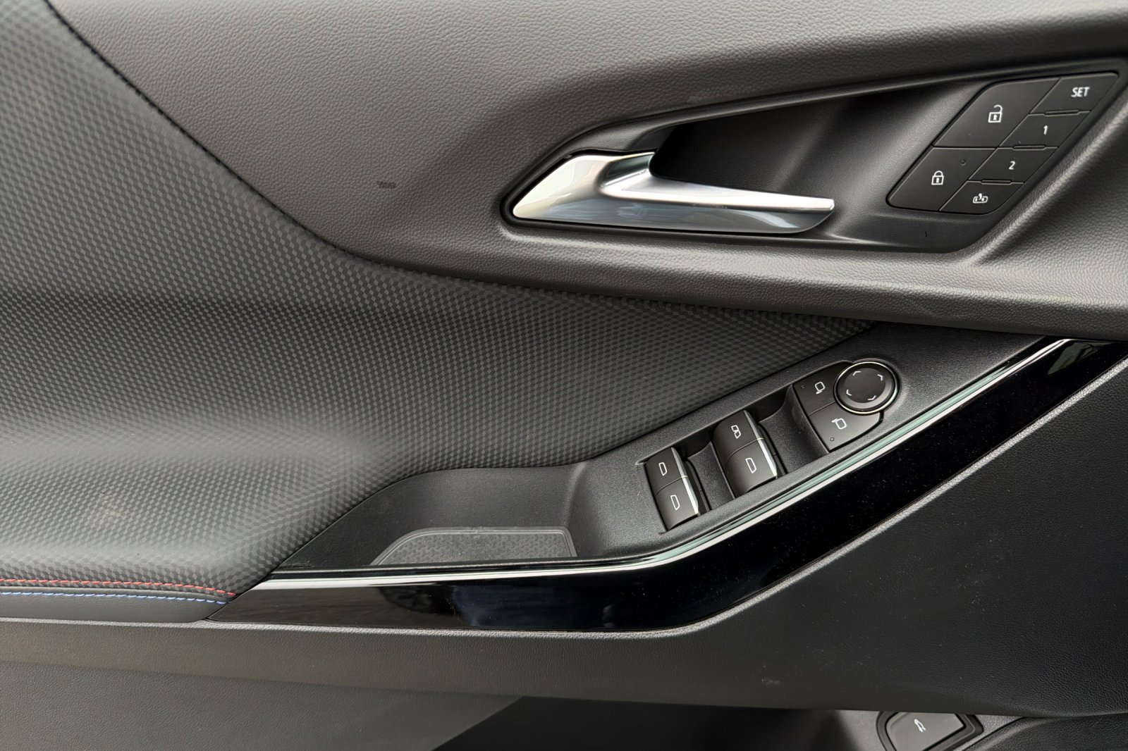 New 2026 Chevrolet Equinox RS w/ Convenience Package III image 10