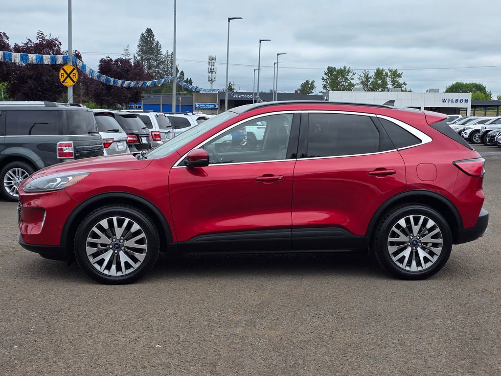 Used 2020 Ford Escape Titanium AWD/4WD image 32