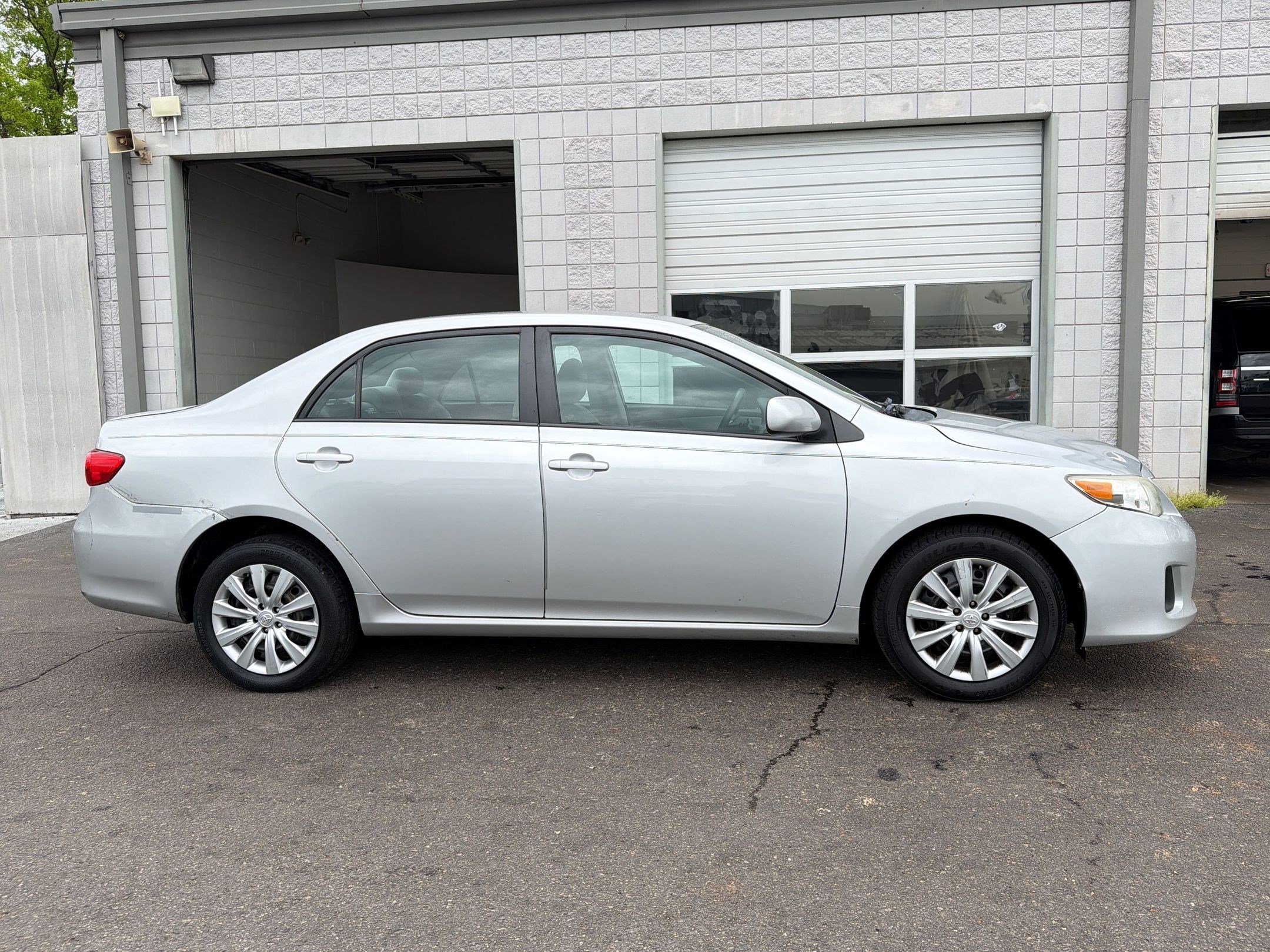 Used 2012 Toyota Corolla LE image 8