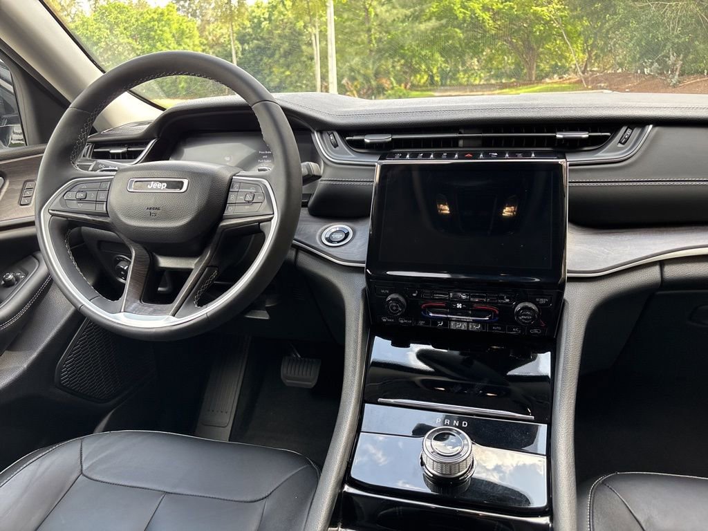 Used 2023 Jeep Grand Cherokee Limited RWD image 23