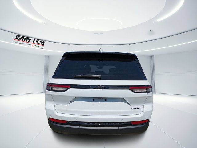 New 2025 Jeep Grand Cherokee Limited w/ Black Appearance Package image 4