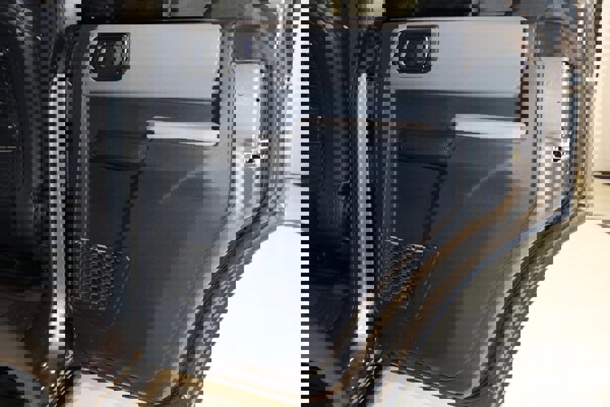 Used 2024 Ford Bronco Everglades image 75