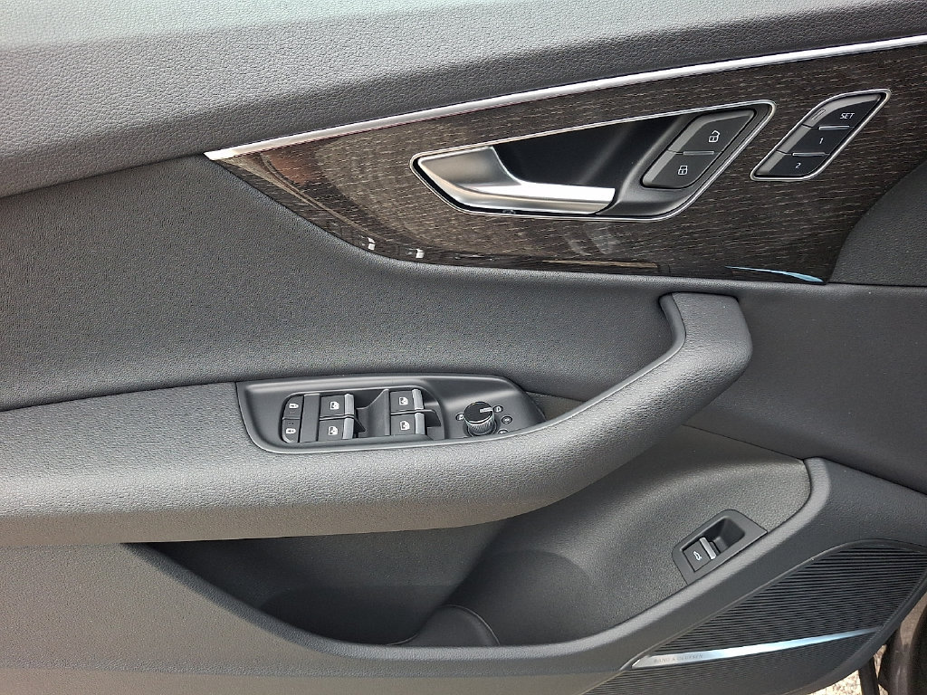 New 2026 Audi Q7 2.0T Premium AWD/4WD image 6