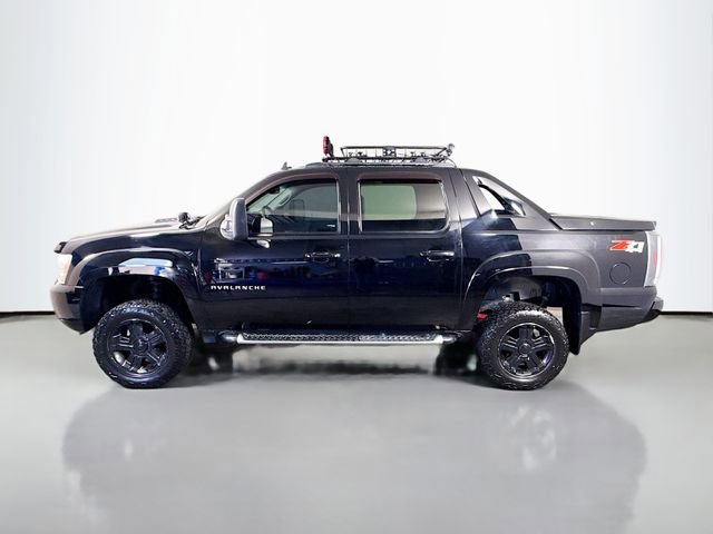 Used 2013 Chevrolet Avalanche LT w/ Suspension Package, Off-Road image 9