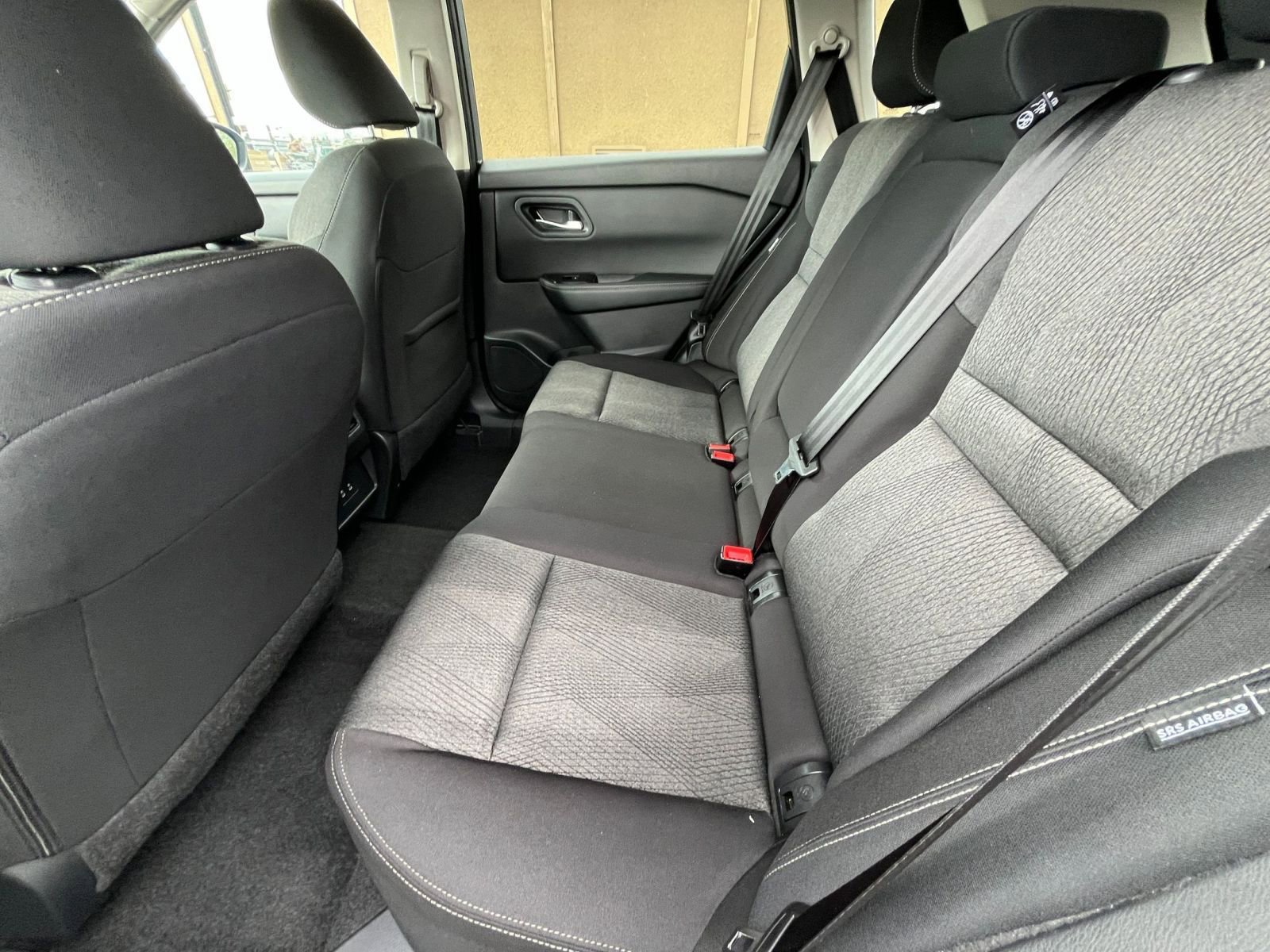 Used 2025 Nissan Rogue SV FWD image 28