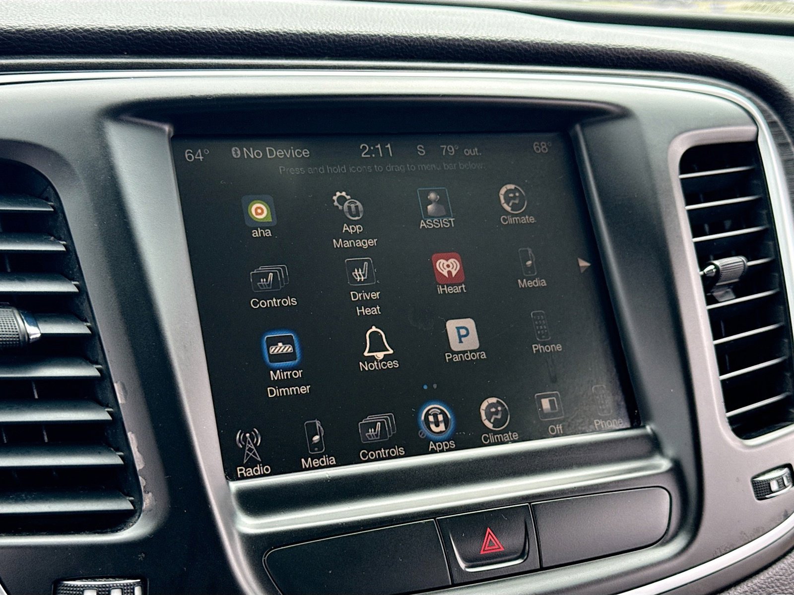Used 2015 Chrysler 200 Limited w/ Convenience Group FWD image 9
