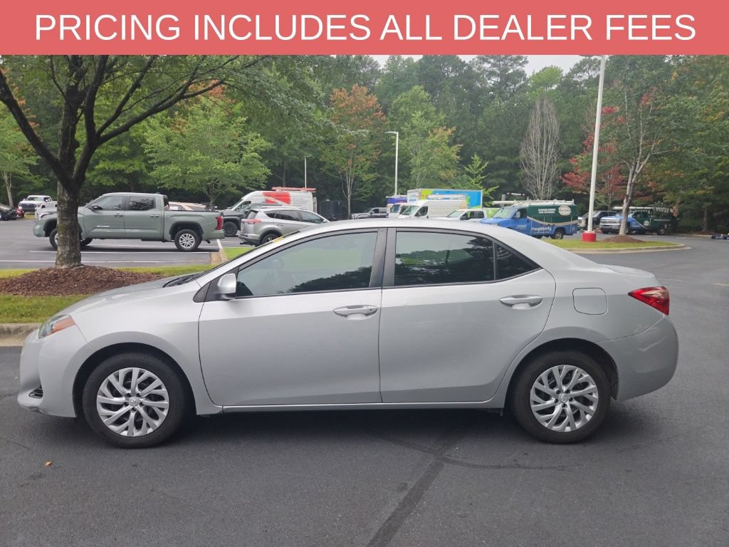 Used 2018 Toyota Corolla LE FWD image 4