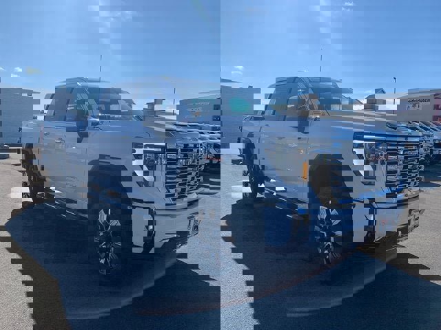 New 2025 GMC Sierra 2500 Denali image 4