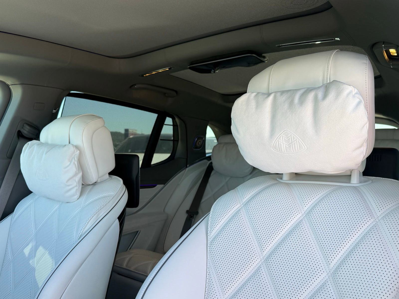 New 2025 Mercedes-Benz Maybach EQS 680 4MATIC image 18