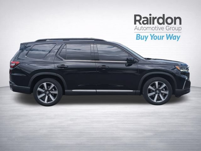 Used 2023 Honda Pilot Touring image 8