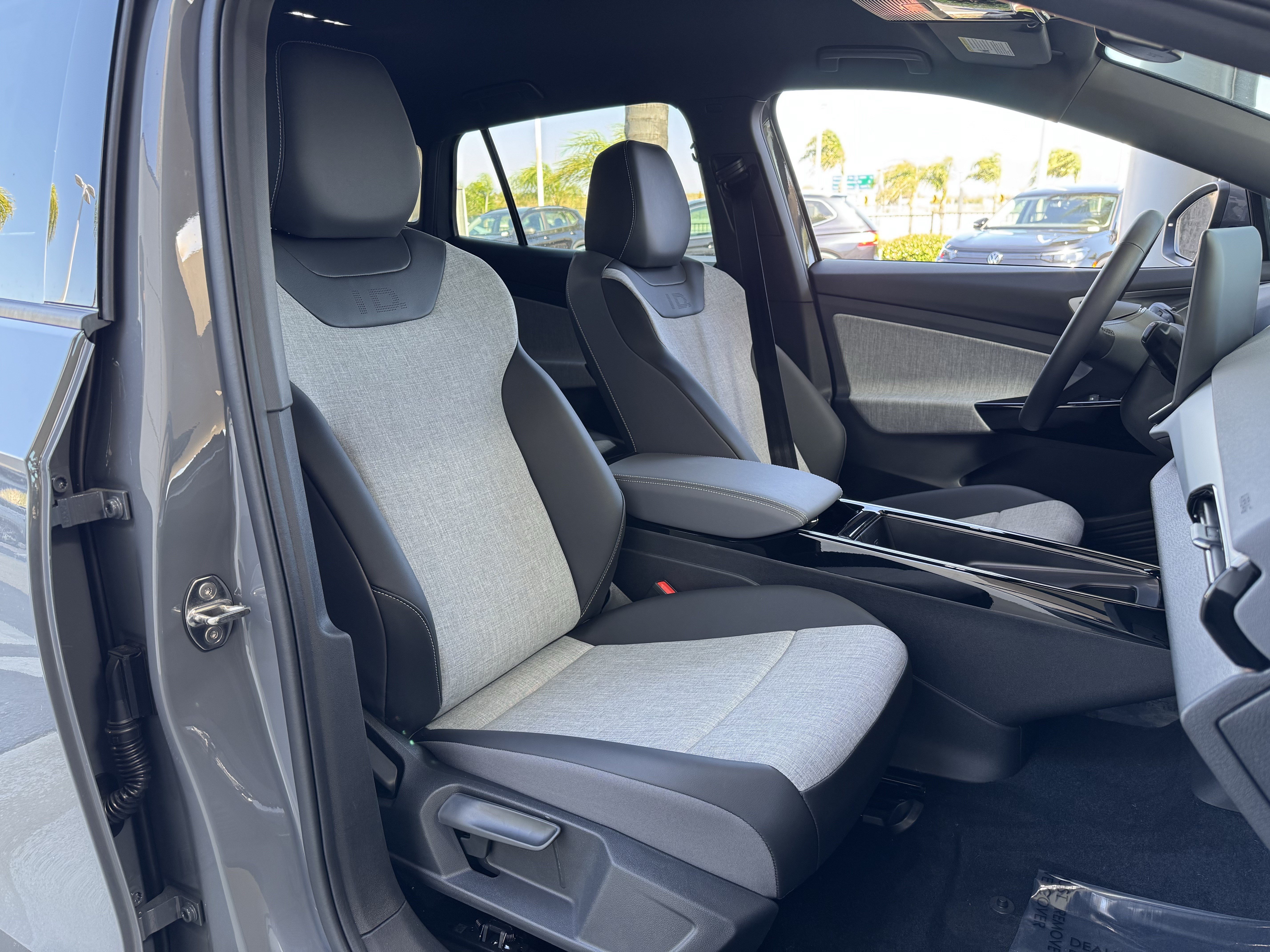 New 2026 Volkswagen ID.4 Pro RWD image 33
