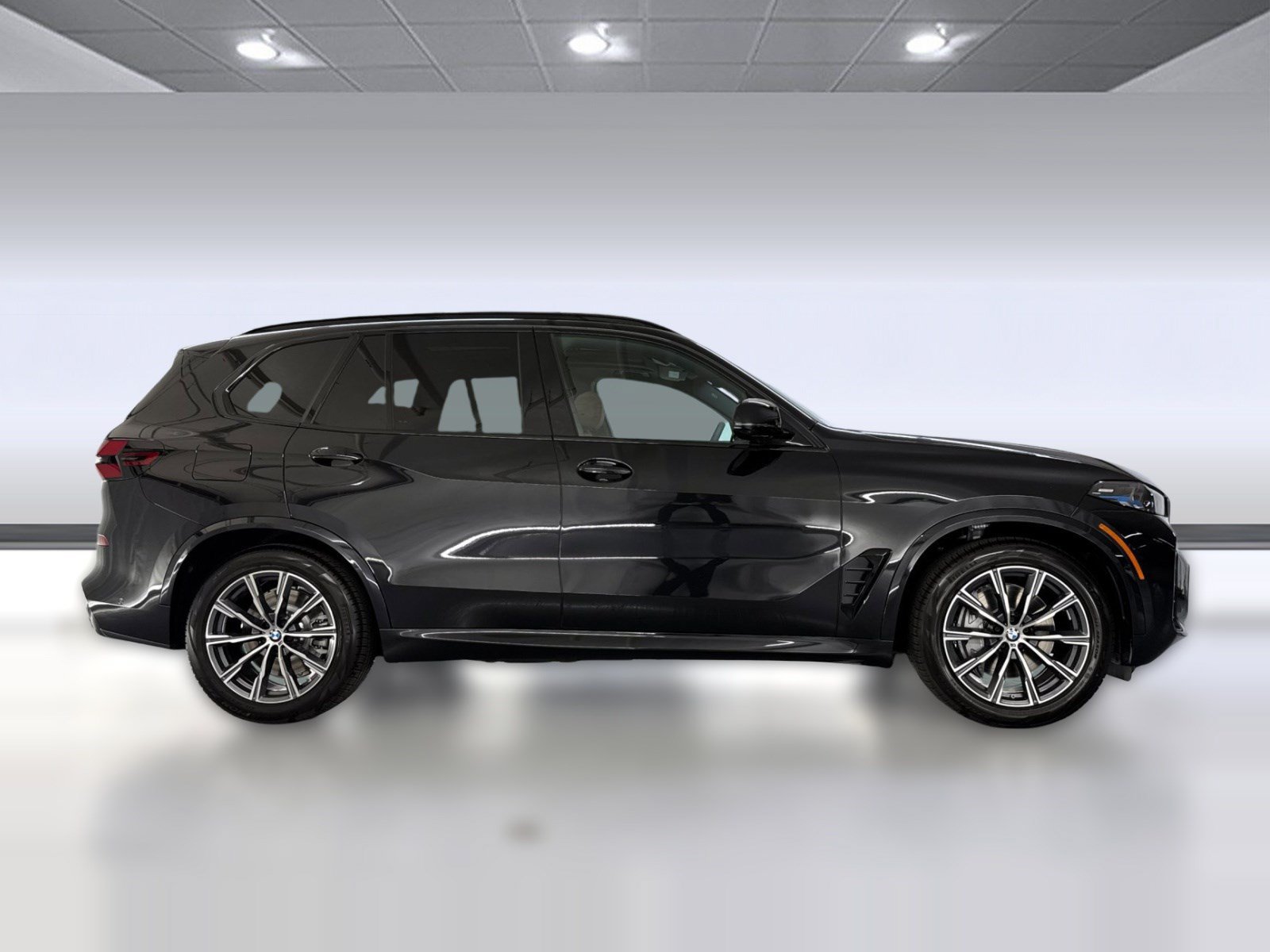 Used 2026 BMW X5 xDrive50e w/ M Sport Package AWD/4WD image 8