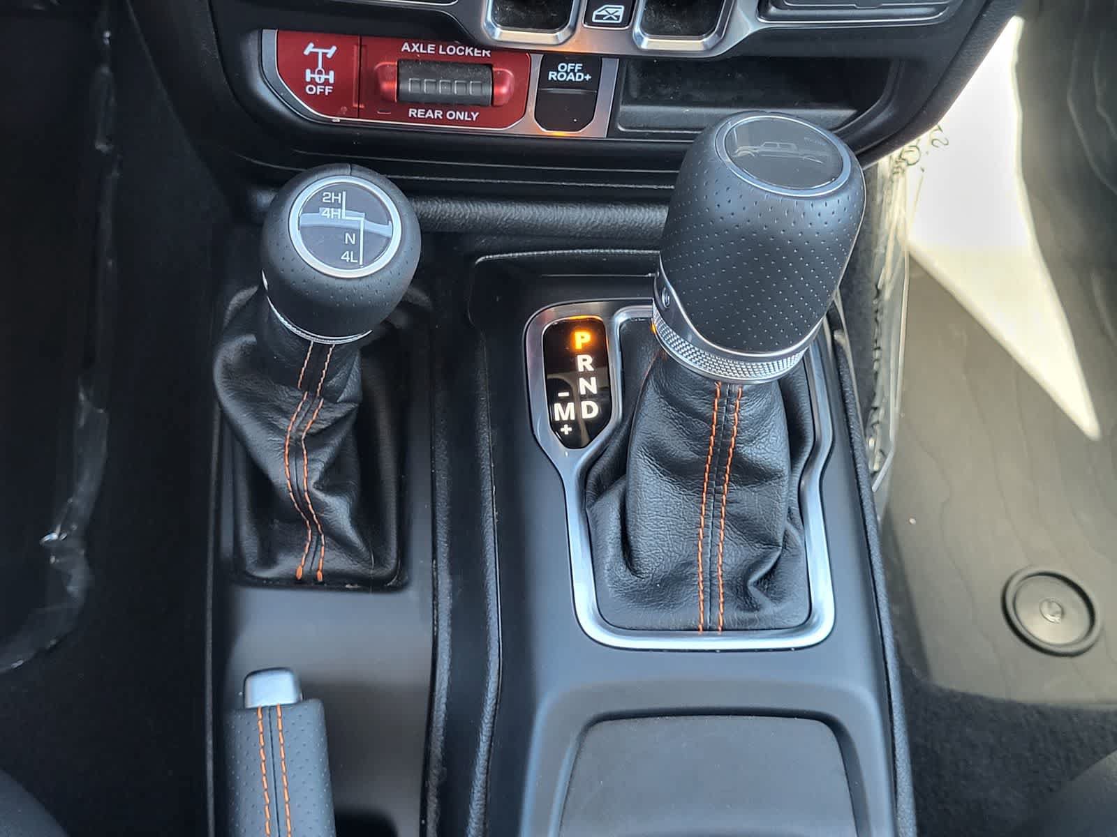 Used 2023 Jeep Gladiator Mojave w/ Cold Weather Group AWD/4WD image 22