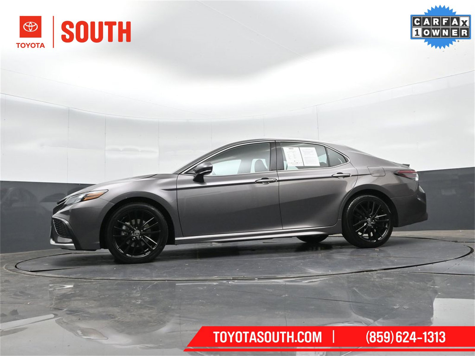 Used 2023 Toyota Camry XSE image 38
