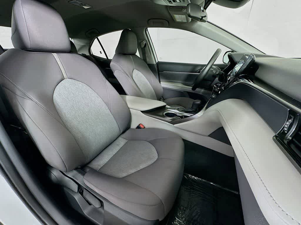 Used 2024 Toyota Camry LE FWD image 14