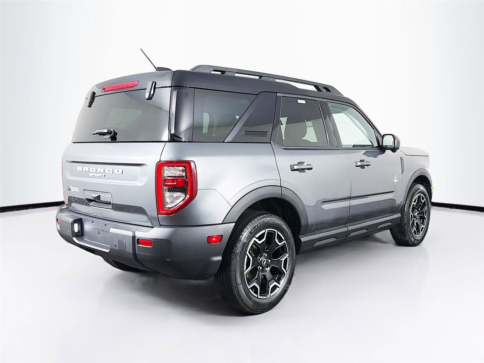 Used 2025 Ford Bronco Sport Outer Banks w/ Outer Banks Tech Package+ AWD/4WD image 7