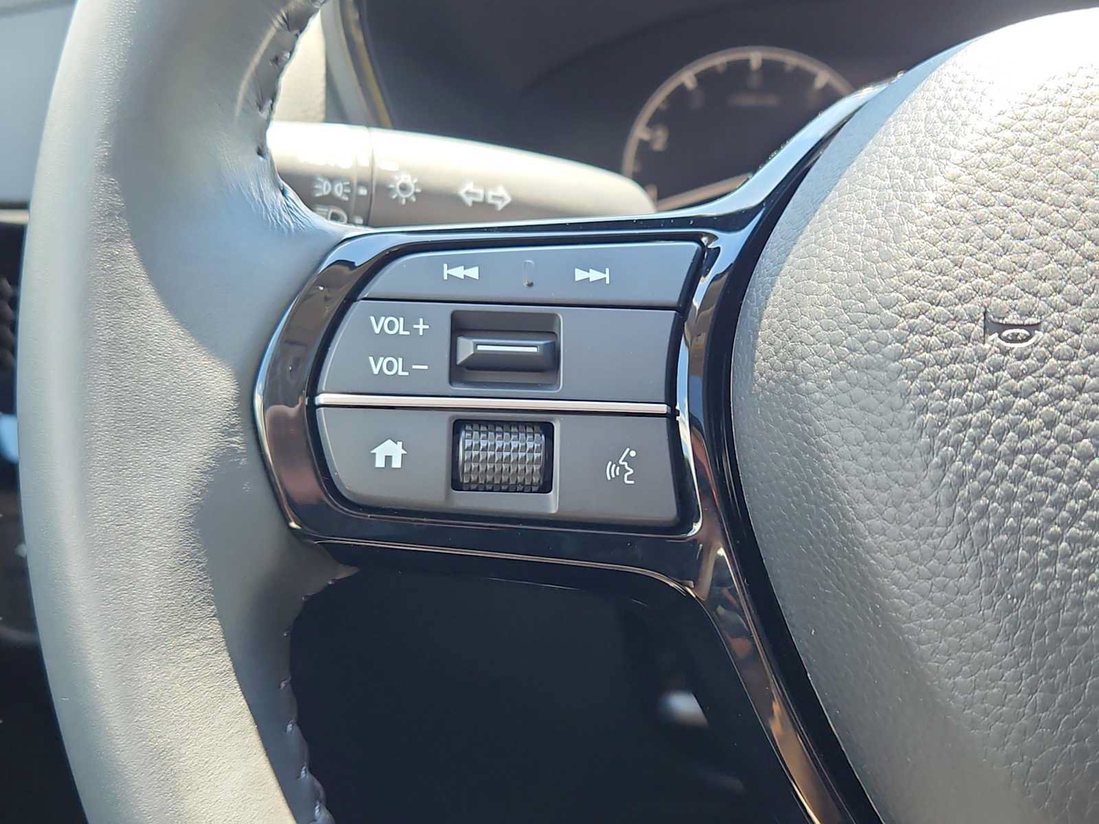 Used 2024 Honda CR-V EX-L image 19