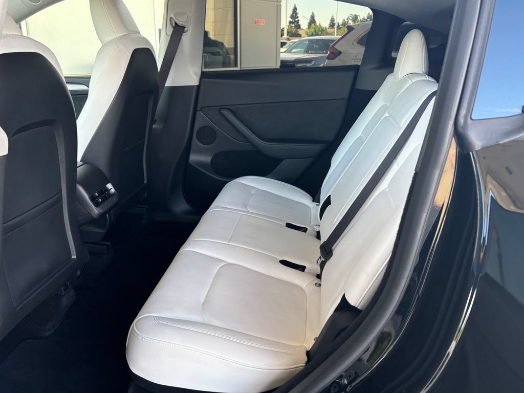 Used 2023 Tesla Model Y Long Range AWD/4WD image 20