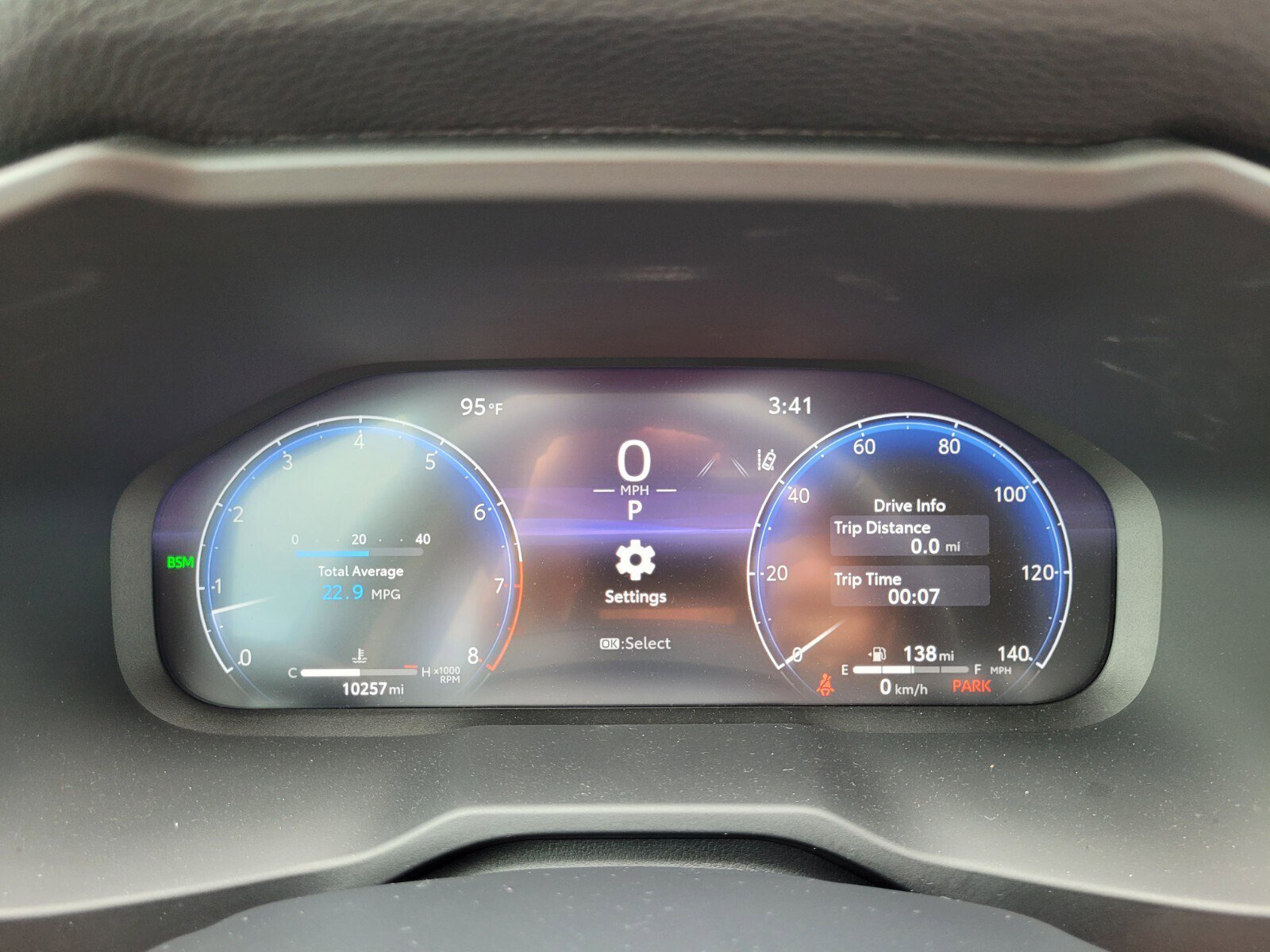 Used 2024 Toyota RAV4 Limited image 33
