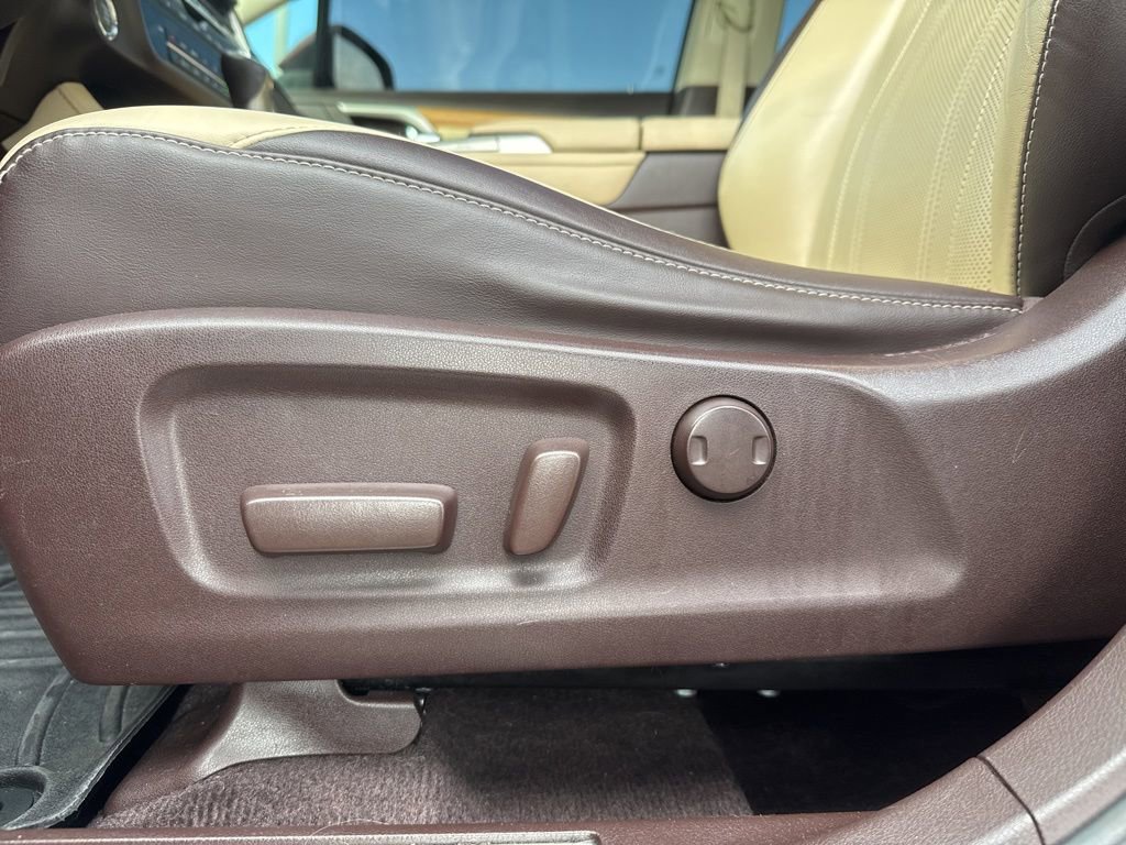 Used 2016 Lexus RX 350 AWD w/ Premium Package image 16