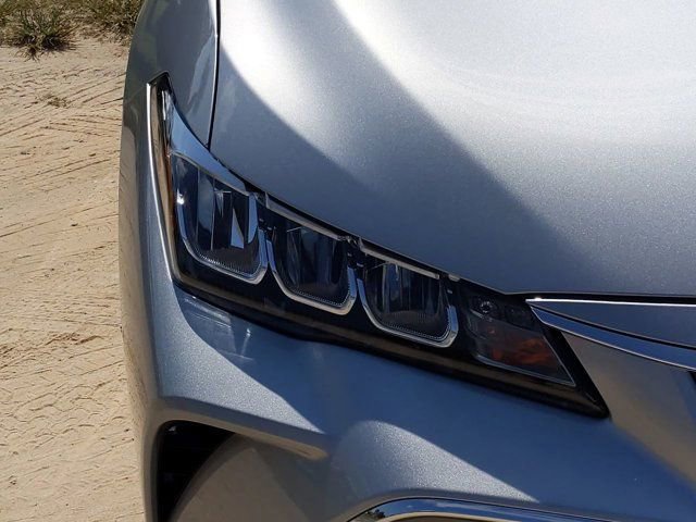 Used 2021 Toyota Avalon XLE FWD image 10