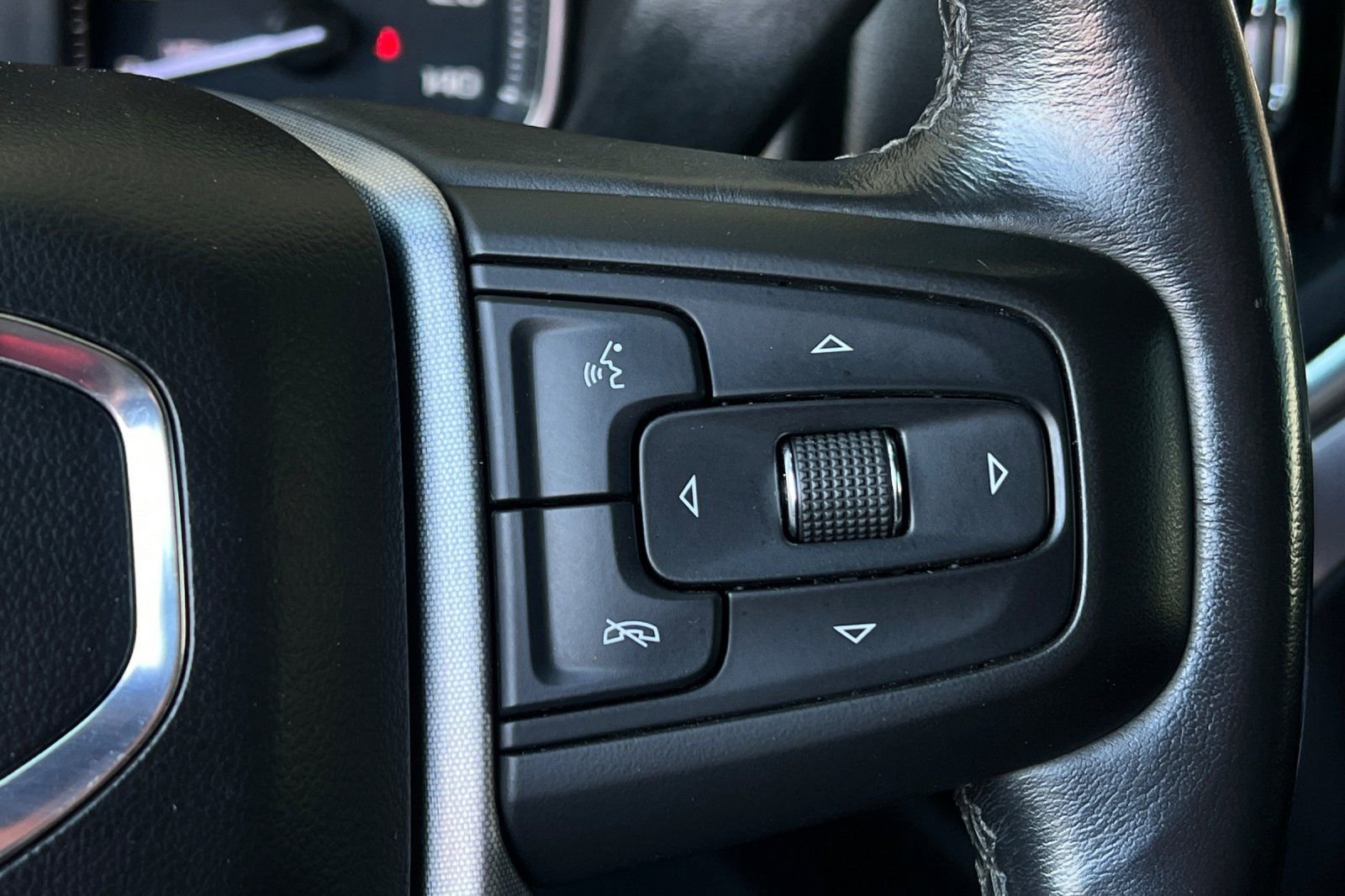 Used 2019 GMC Sierra 1500 SLT w/ SLT Premium Package image 34