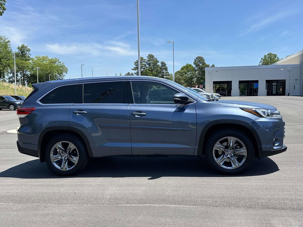 Used 2019 Toyota Highlander Limited AWD/4WD image 28