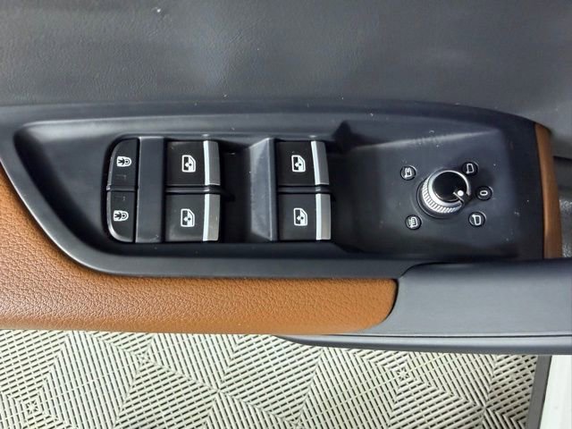 Used 2023 Audi Q5 2.0T Premium w/ Convenience Package image 19