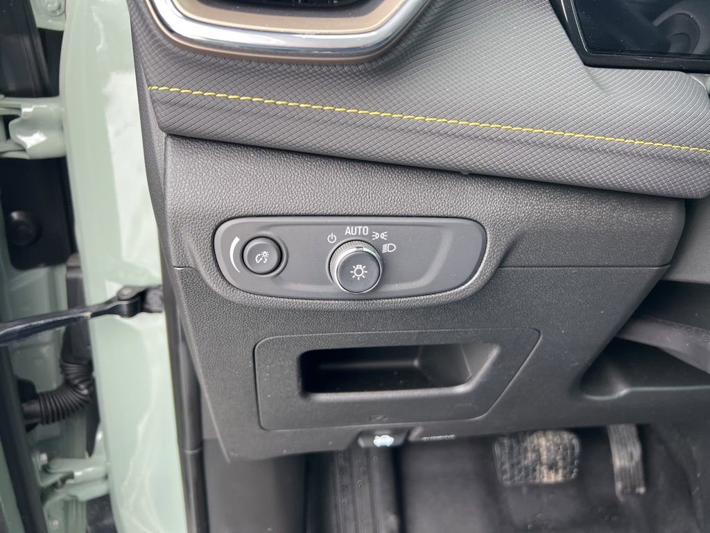 Used 2026 Chevrolet TrailBlazer ACTIV w/ Convenience Package image 16