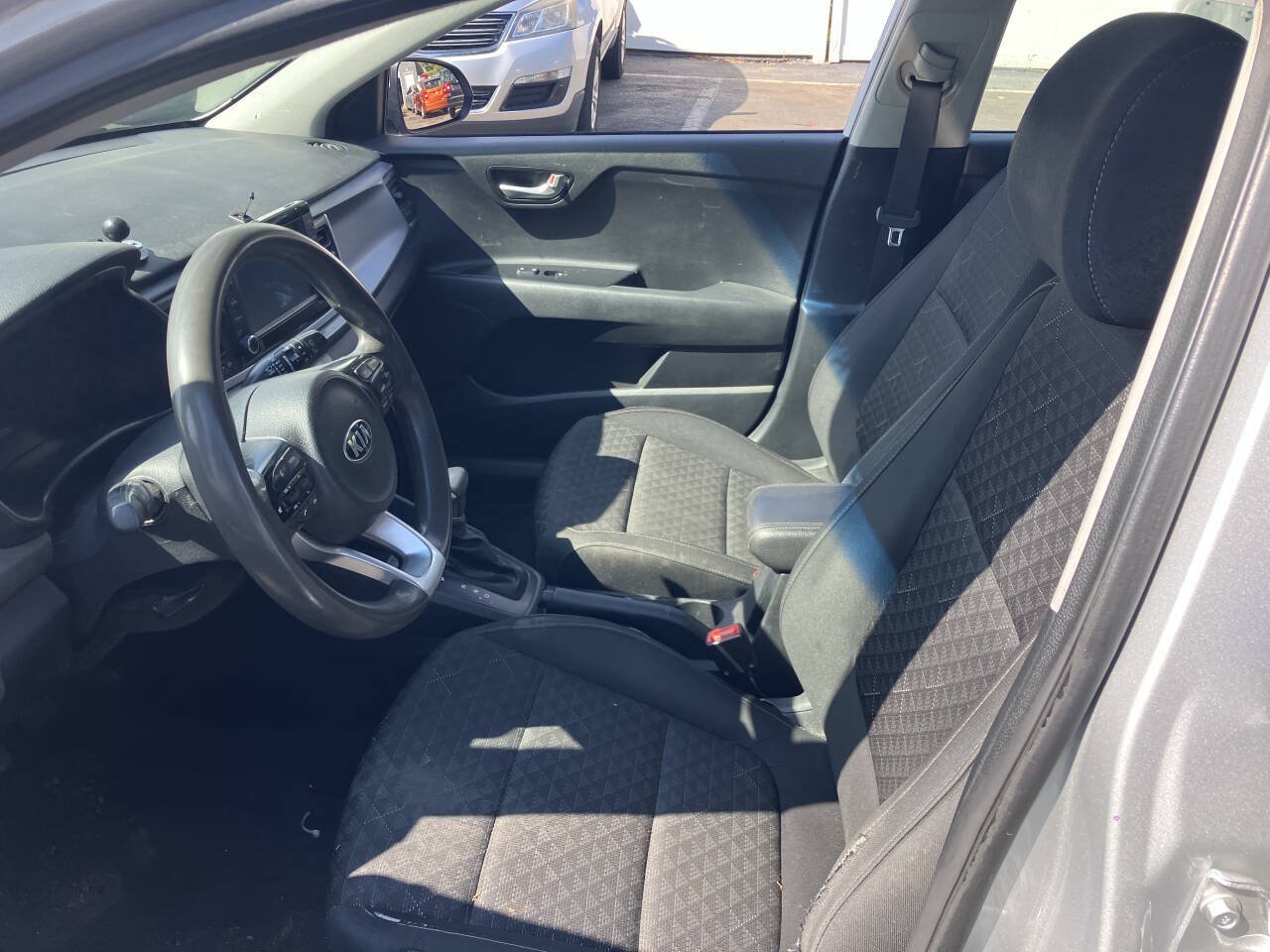 Used 2019 Kia Rio S FWD image 3