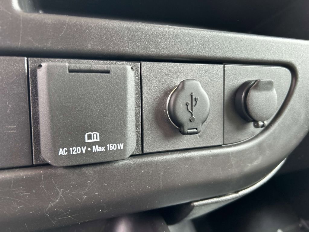 Used 2021 Chevrolet Express 2500 w/ Communications Package RWD image 23