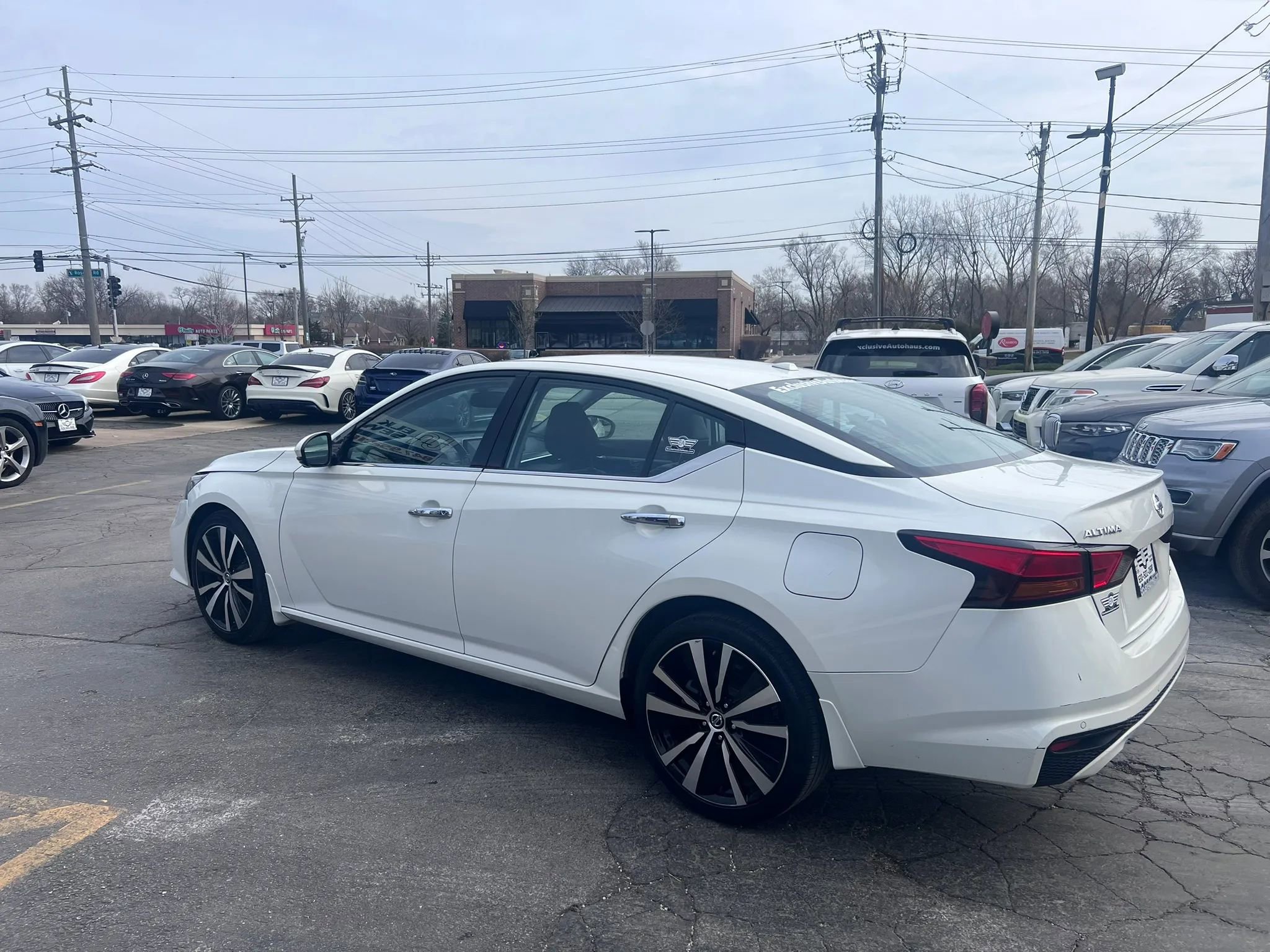Used 2019 Nissan Altima 2.5 Platinum AWD/4WD image 3
