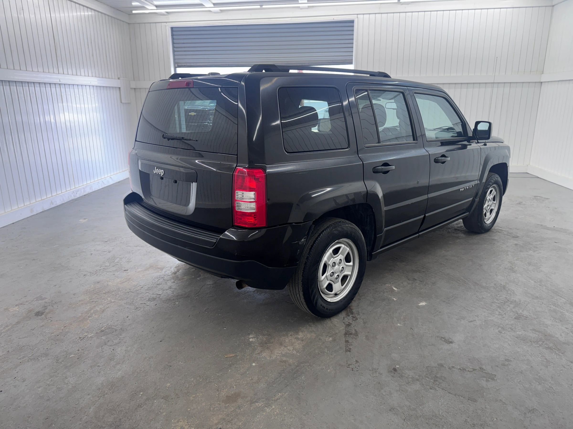 Used 2016 Jeep Patriot Sport w/ Power Value Group FWD image 5