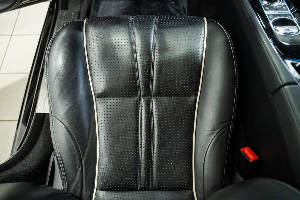 Used 2019 Jaguar XJ R-Sport image 37