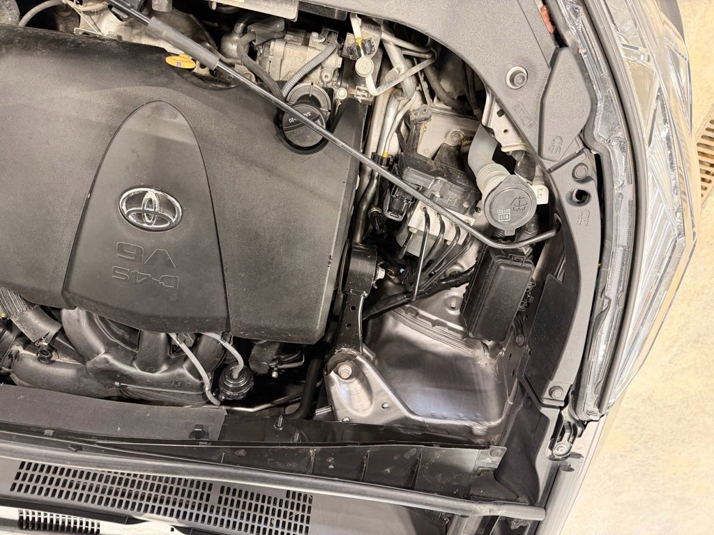 Used 2018 Toyota Highlander Limited Platinum image 44