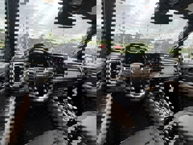 New 2026 GMC Canyon Denali w/ LPO, Denali Black Edition image 18