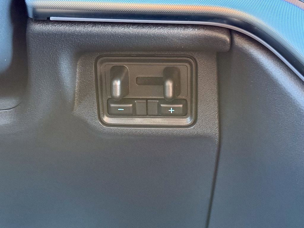 New 2025 Ford Expedition Platinum w/ Stealth Performance Package image 38