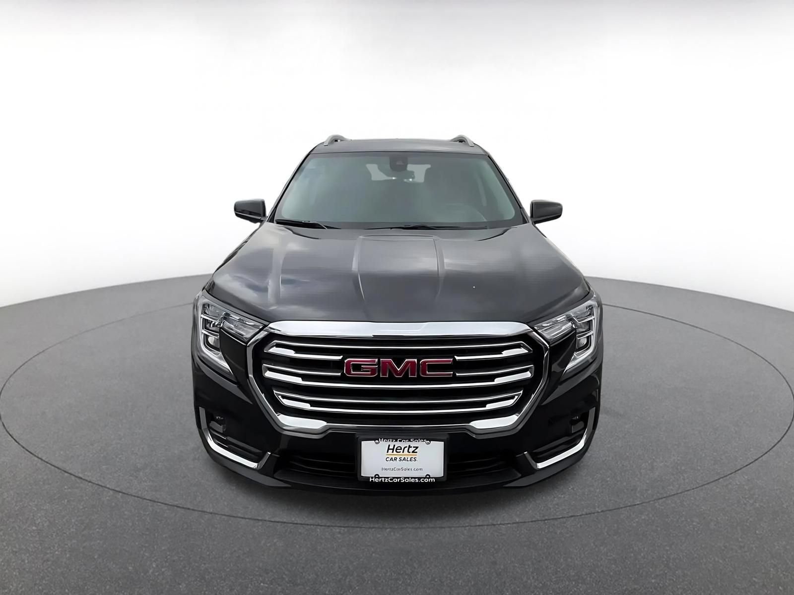 Used 2024 GMC Terrain SLT AWD/4WD image 4