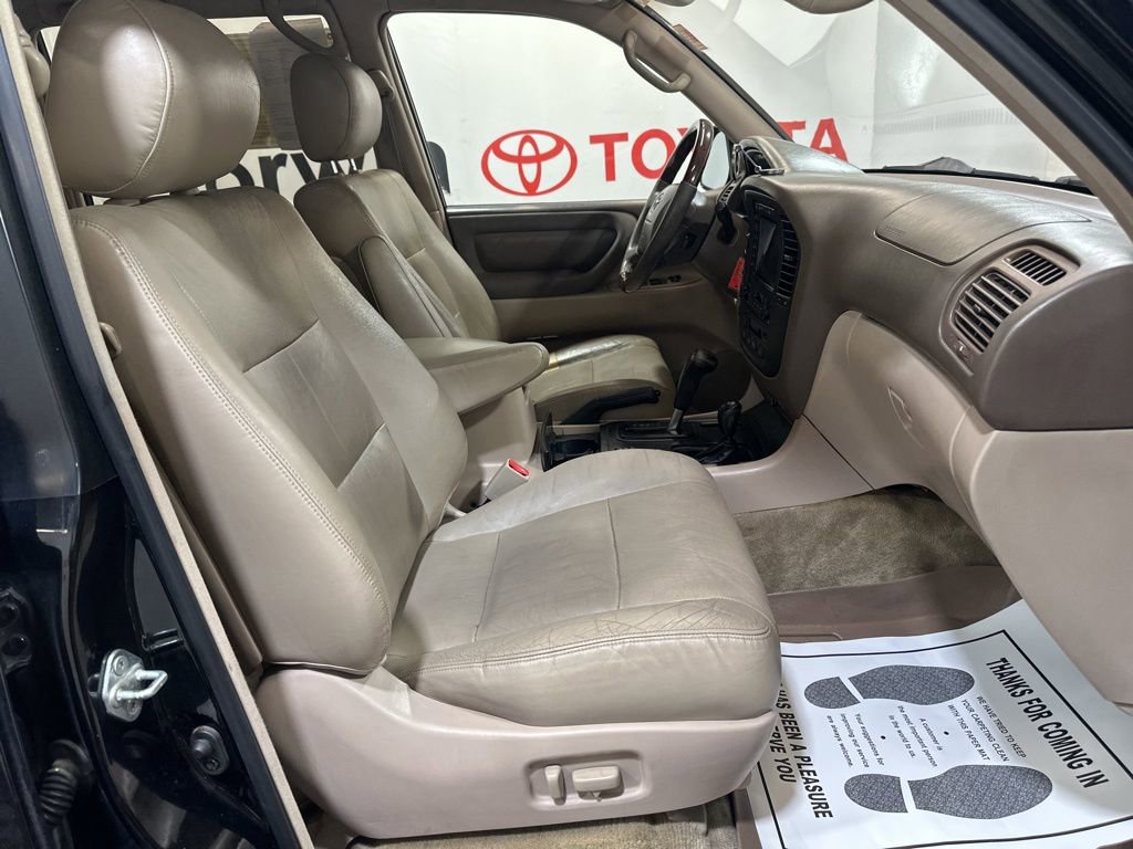 Used 2002 Toyota Land Cruiser image 12