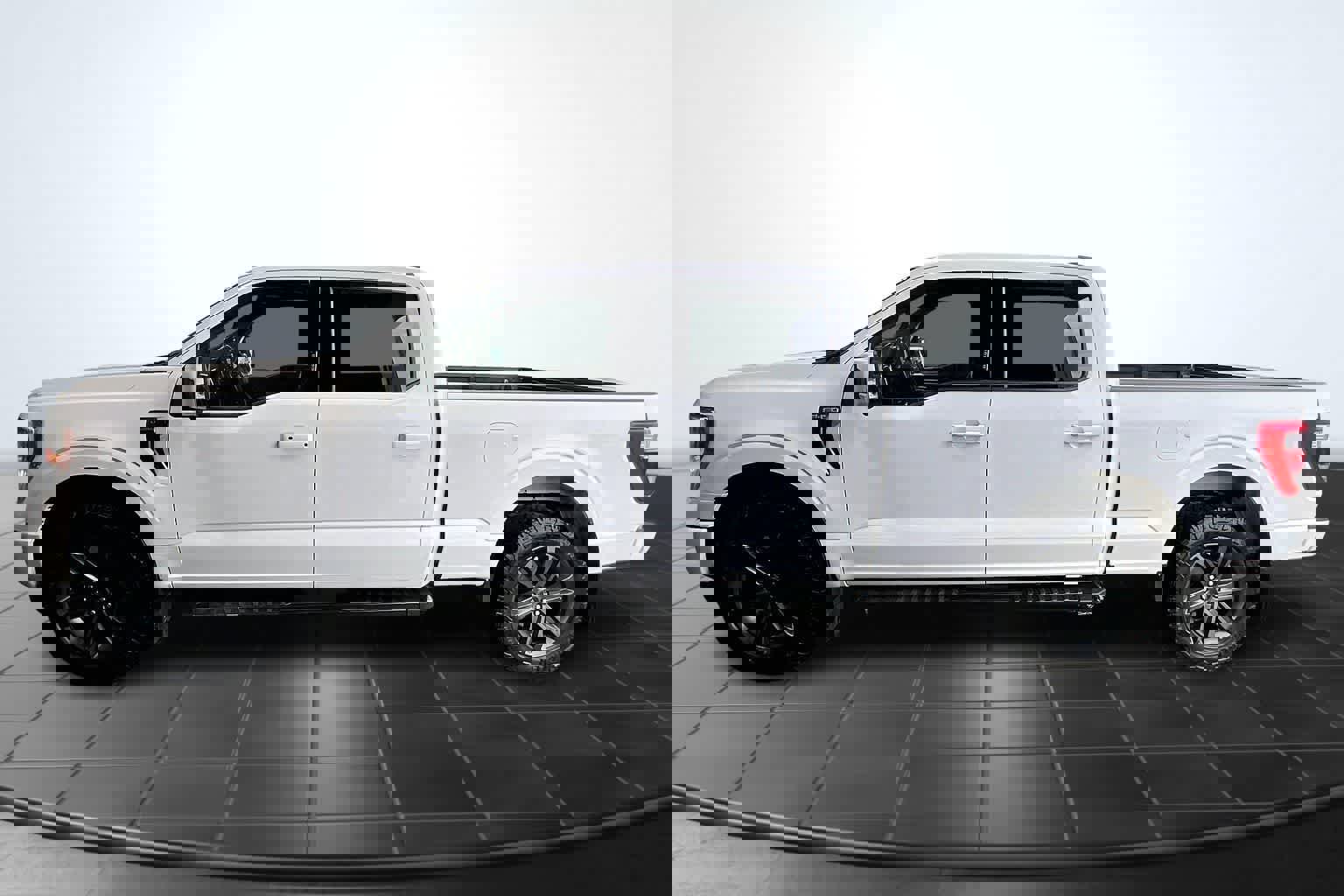 Used 2023 Ford F150 Lariat w/ Equipment Group 502A High AWD/4WD image 3