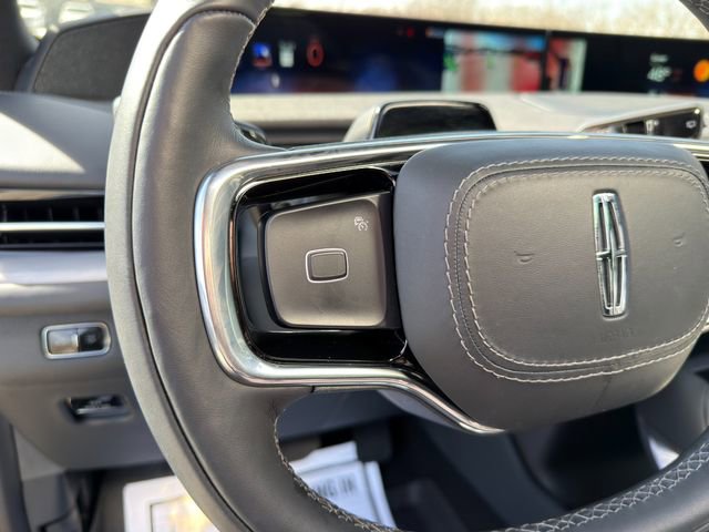 Used 2025 Lincoln Navigator Reserve w/ Jet Appearance Package image 53