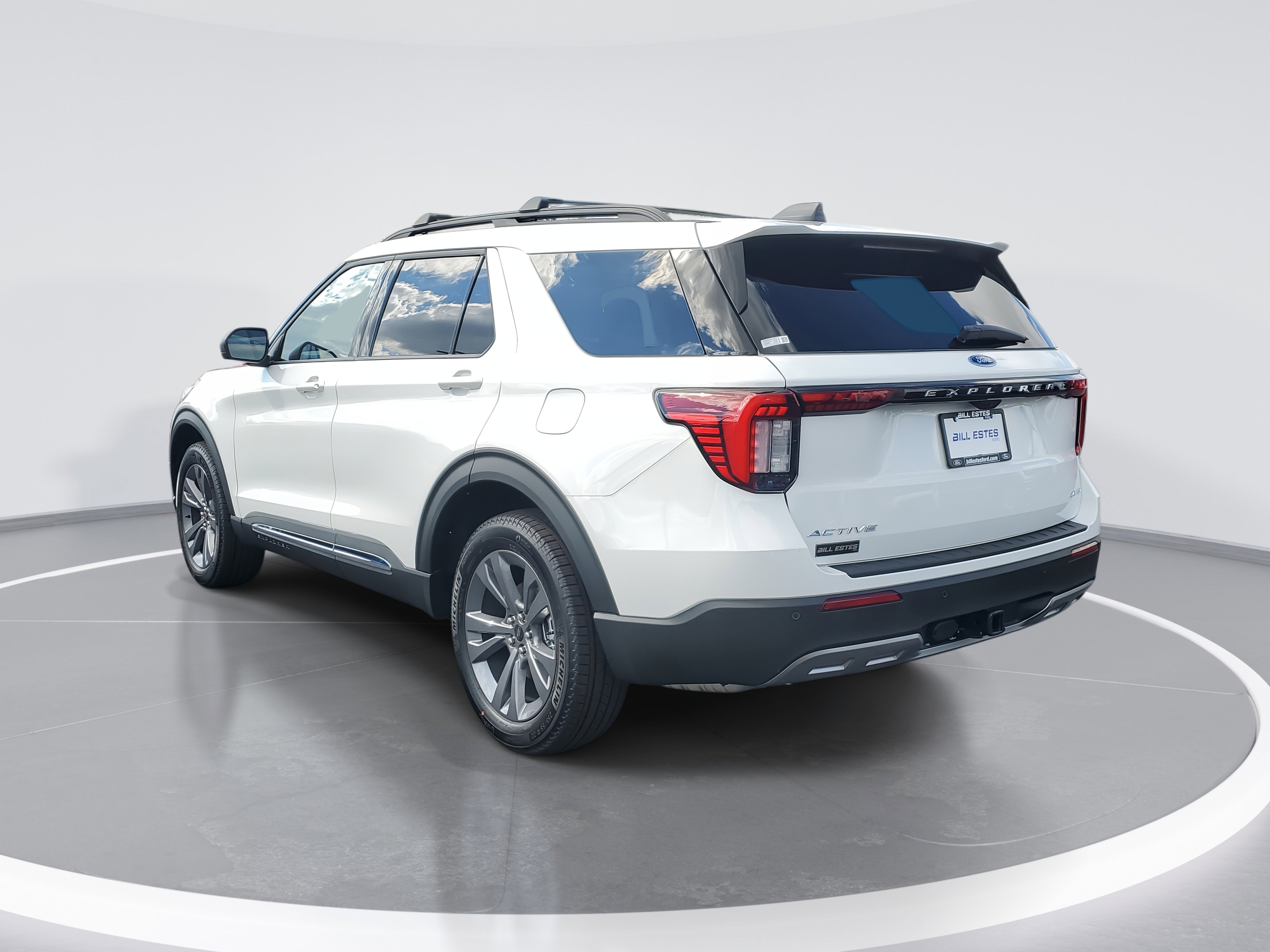 New 2025 Ford Explorer Active w/ Active Comfort Package image 4