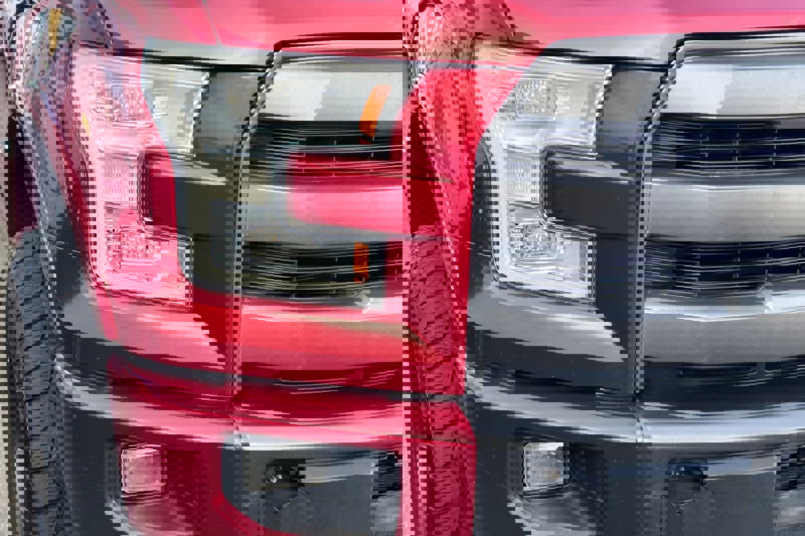 Used 2015 Ford F150 Lariat w/ Equipment Group 502A Luxury image 8