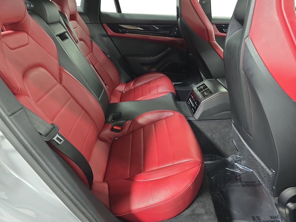 Certified 2024 Porsche Panamera image 26
